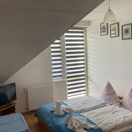 Lena Quarto em Acomodações Particulares