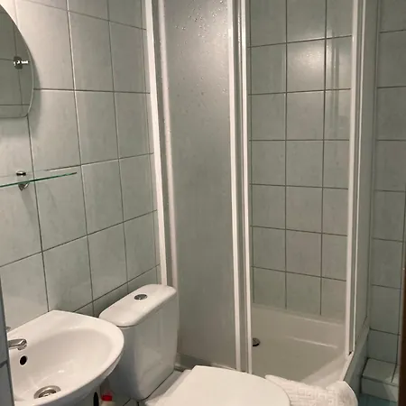 Quarto em Acomodações Particulares Lena *